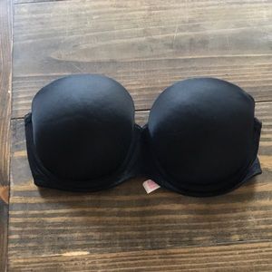 Pink strapless wear everywhere lightly lined 32dd